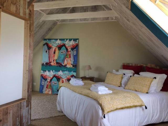 Les Chambres Du Mad Henvic Exterior foto